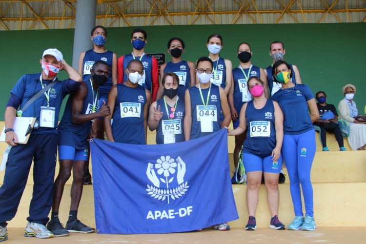 Read more about the article Atletas da APAE-DF conquistam 13 medalhas no Meeting Loterias Caixa em Brasília